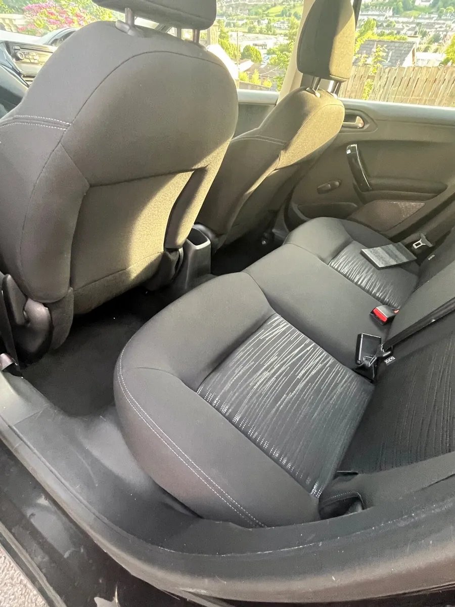 Peugeot 208 2012 - Image 4