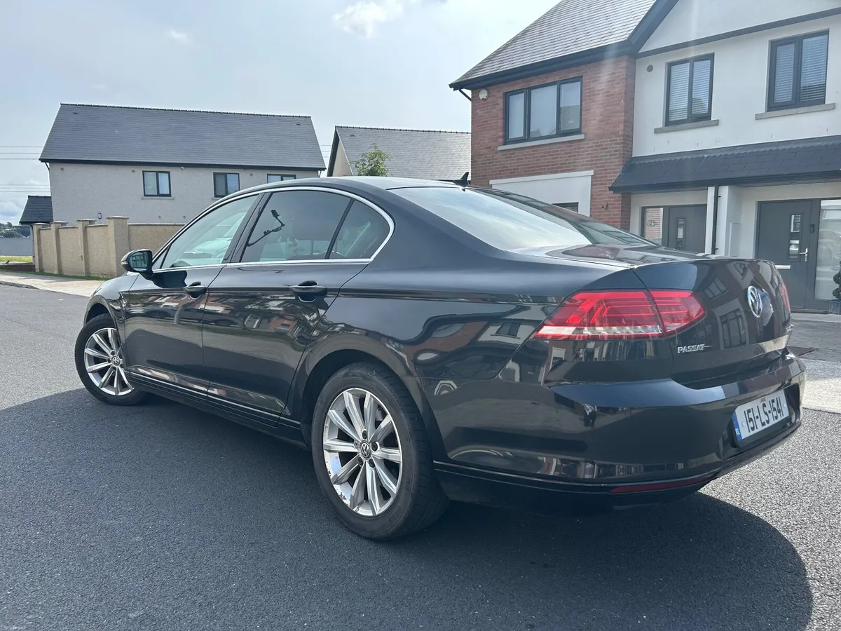 2015 Volkswagen Passat 1.6 TDI 120 bhp high spec - Image 4