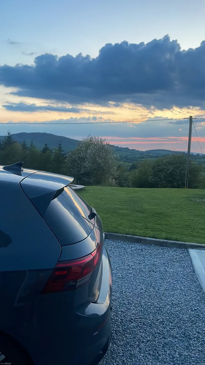 Volkswagen Golf 2023 R line - Image 2