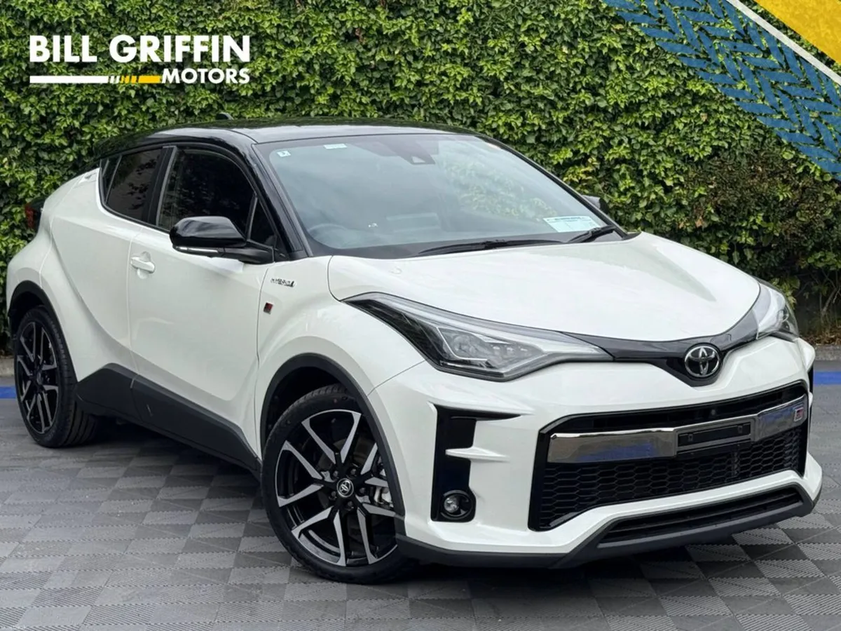 Toyota C-HR GR 1.8 HYBRID AUTO // 360 PARKING CAME - Image 1