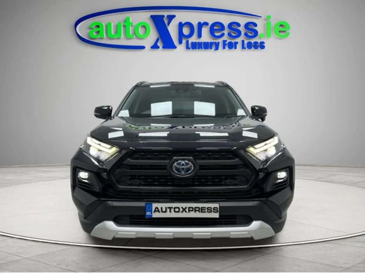 Toyota RAV4 HYBRID ADVENTURE 4WD, Reversing camera - Image 3