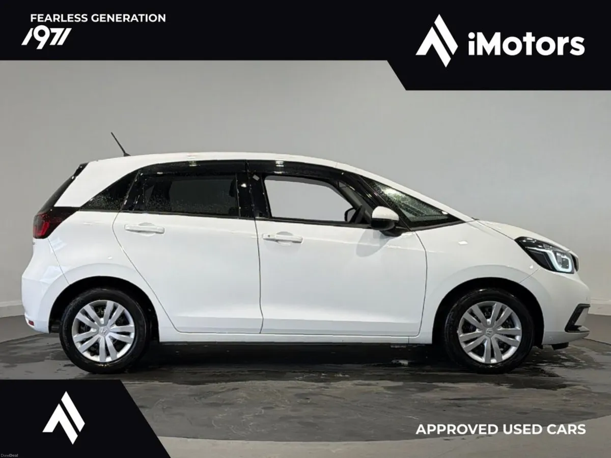 Honda Fit LOW MILEAGE HYBRID AUTOMATIC - Image 2