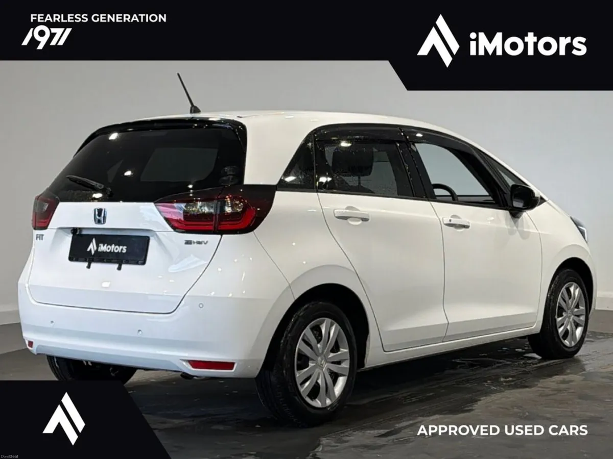 Honda Fit LOW MILEAGE HYBRID AUTOMATIC - Image 3