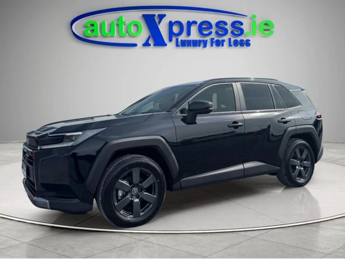 Toyota RAV4 4WD !BRAND NEW! Panoramic sunroof, ADV - Image 4