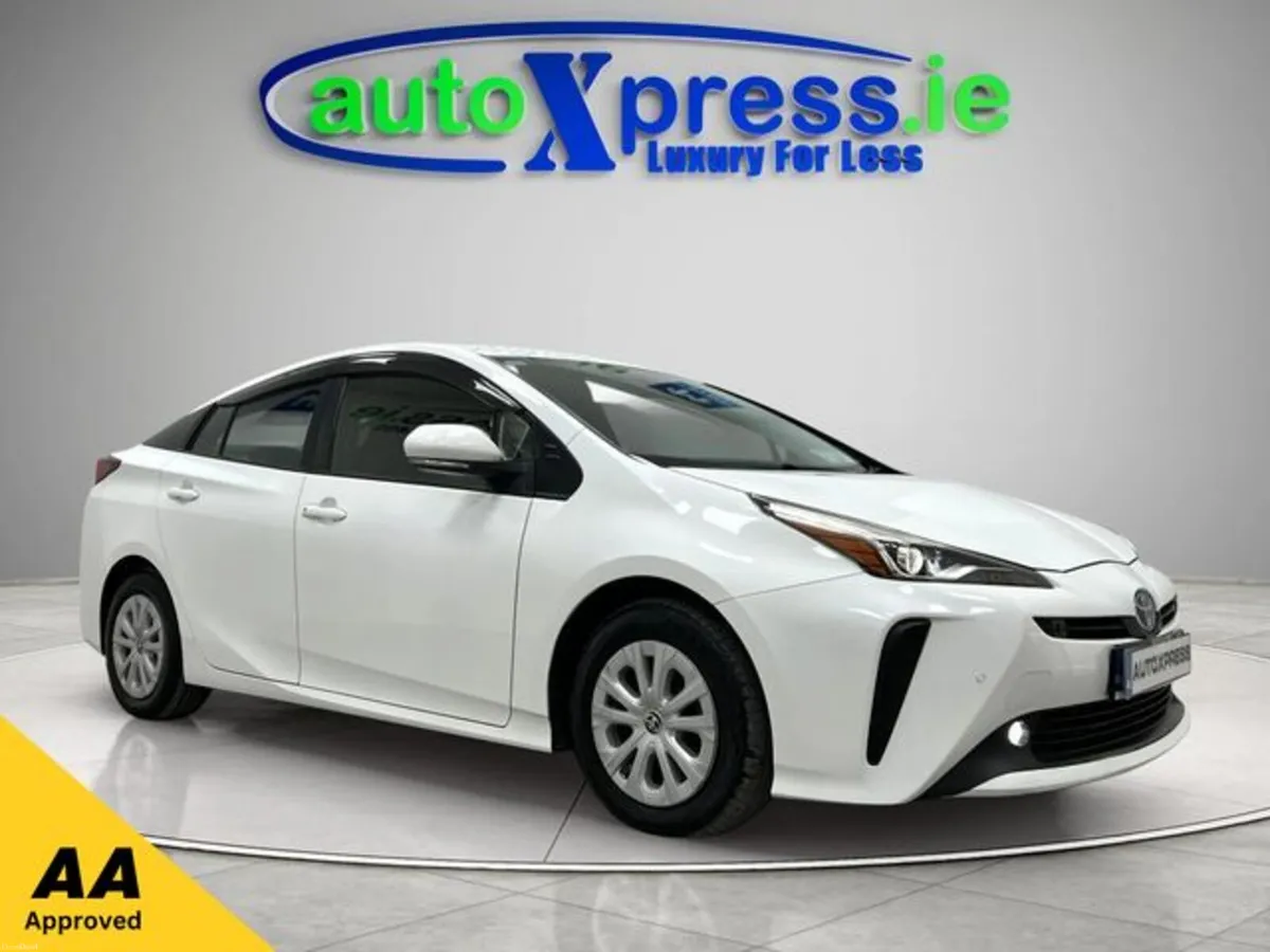 Toyota Prius S 1.8 Hybrid Automatic, Reversing cam - Image 1