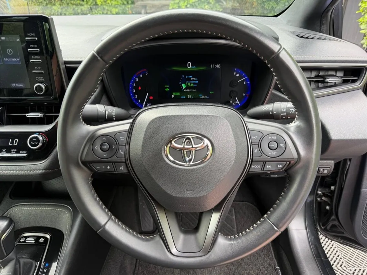Toyota Corolla WXB EDITION 1.8 HYBRID AUTO // HALF - Image 4