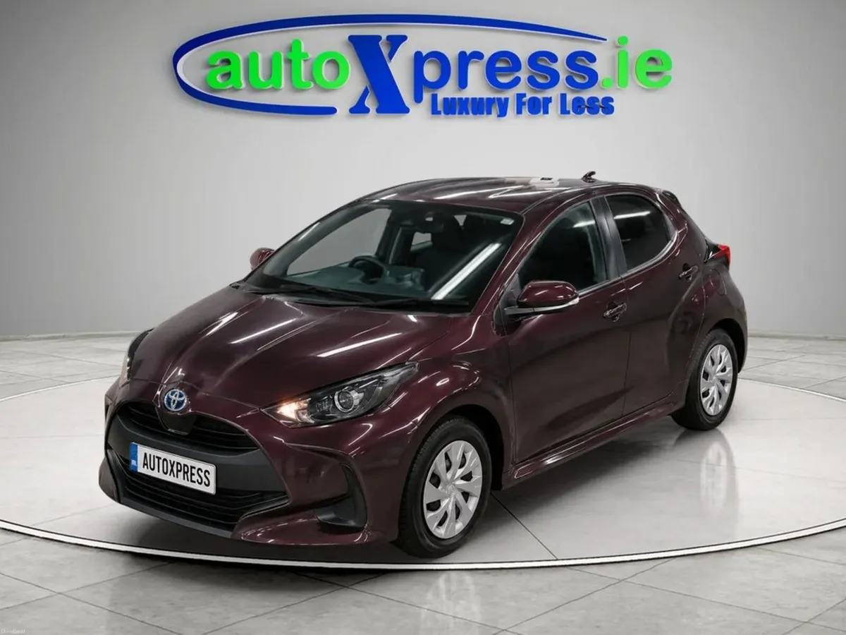 Toyota Yaris 1.5 HYBRID G, Low Mileage, Automatic - Image 4
