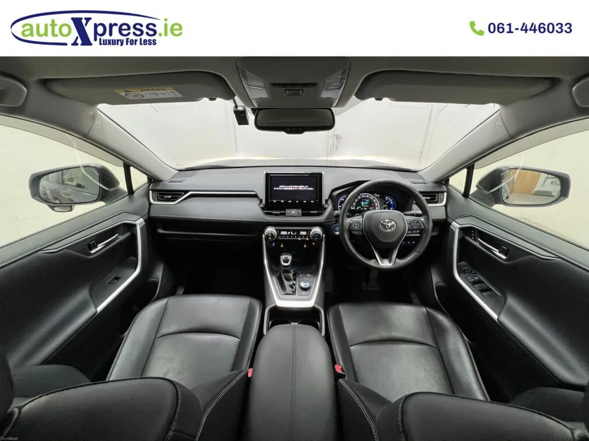 Toyota RAV4 4WD HYBRID G, Reversing camera - Image 2