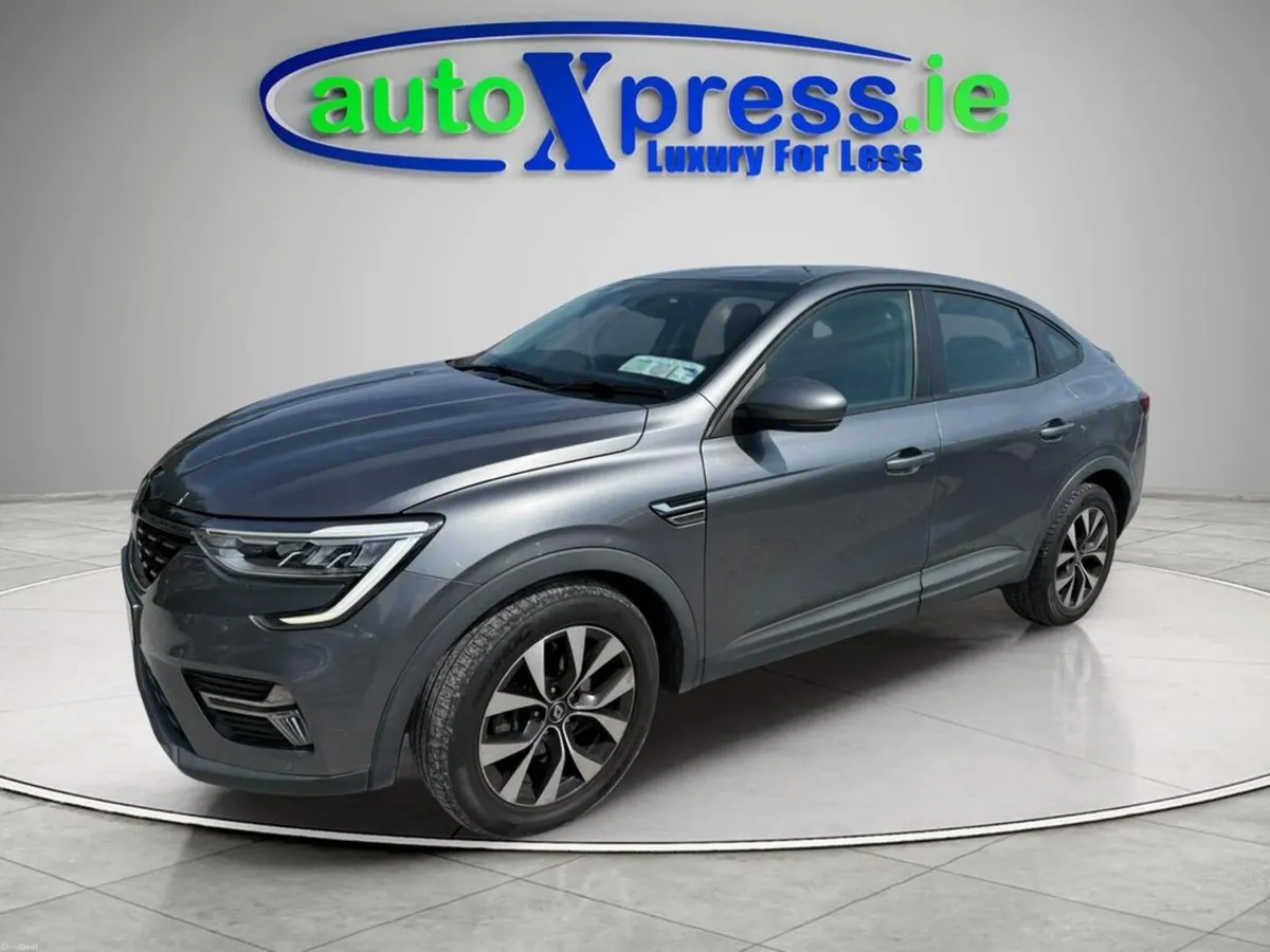 Renault Arkana Iconic E-tech Hybrid 145 Auto - Image 3
