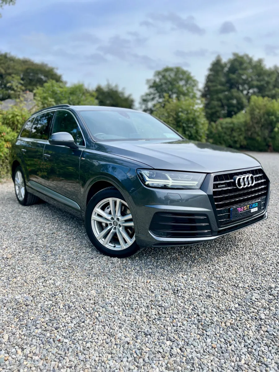 2015 Audi Q7 S Line 3.0 TDI 272HP Quattro 7 Seats - Image 2