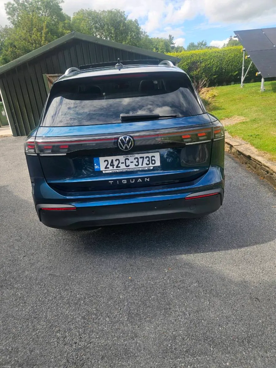 Volkswagon Tiguan - Image 2