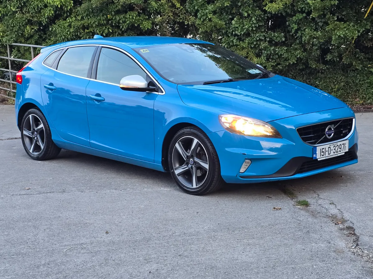 Volvo V40 2015 R design turbo diesel ⛽️ €6990 - Image 5