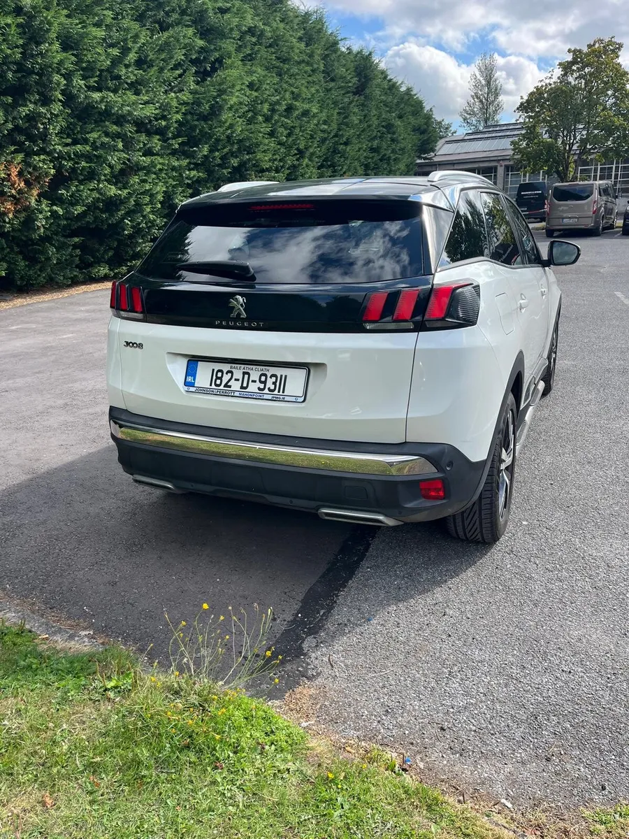 Peugeot 3008 1.6 diesel white - Image 2