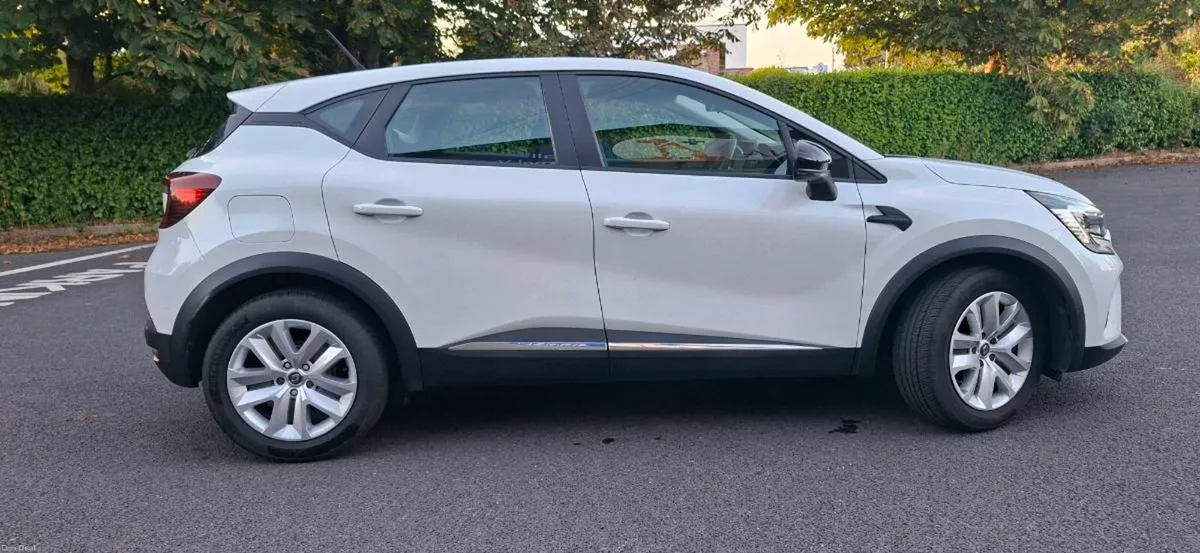 2021 Renault Captur 1.3 Petrol AUTOMATIC - Image 5