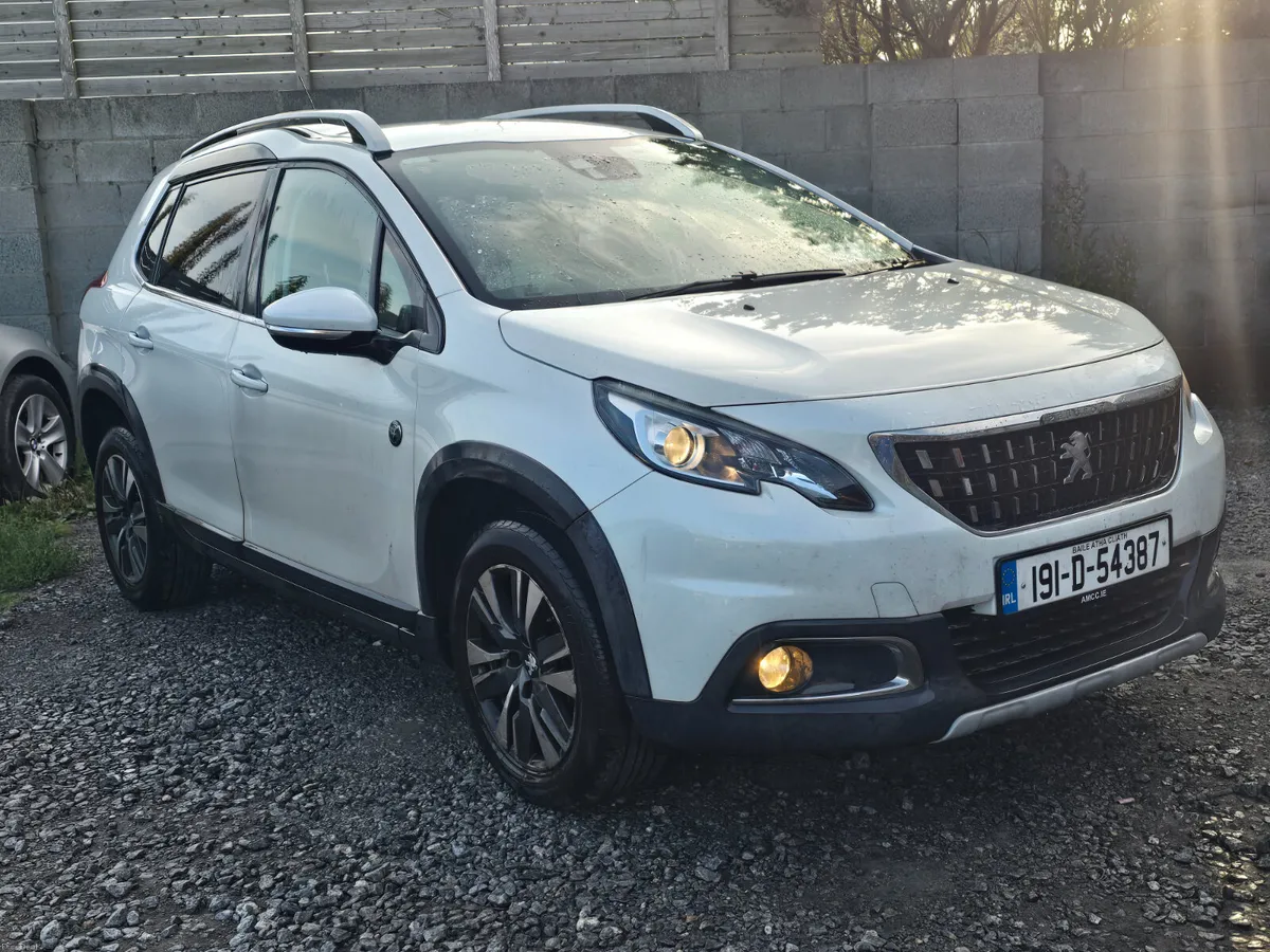Peugeot 2008 2019 automatic petrol ⛽️ €8990 - Image 1