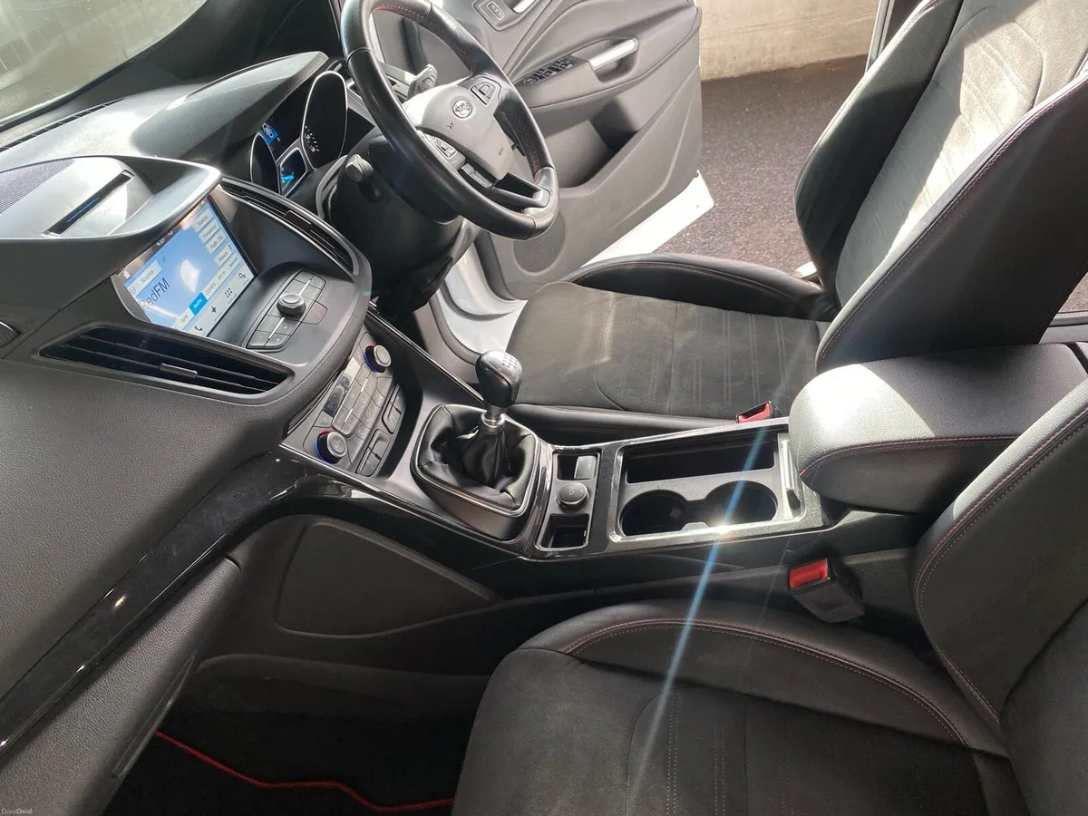 Ford Kuga 2017 ST-Line - Image 4