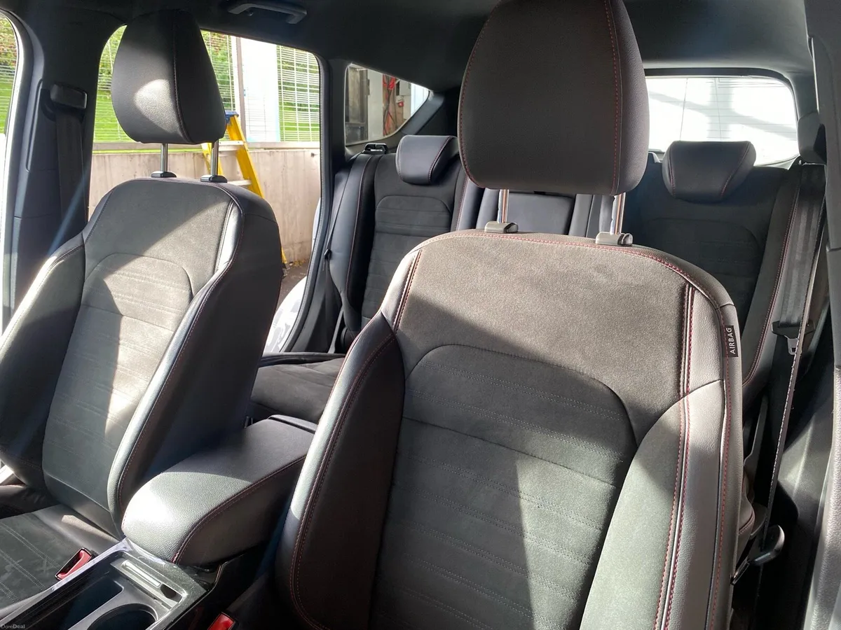 Ford Kuga 2017 ST-Line - Image 6