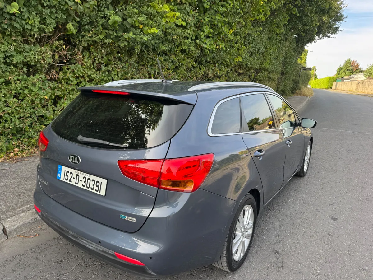 Kia Ceed estate - Image 3