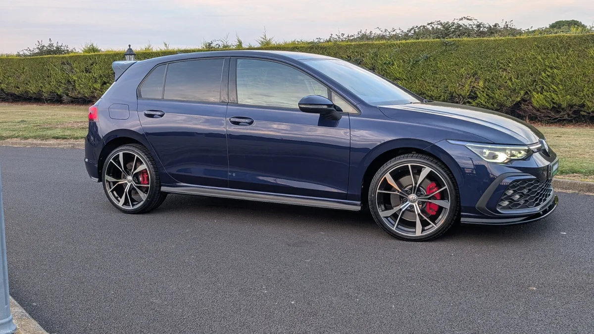 Volkswagen Golf 2022 GTE Low milage - Image 4