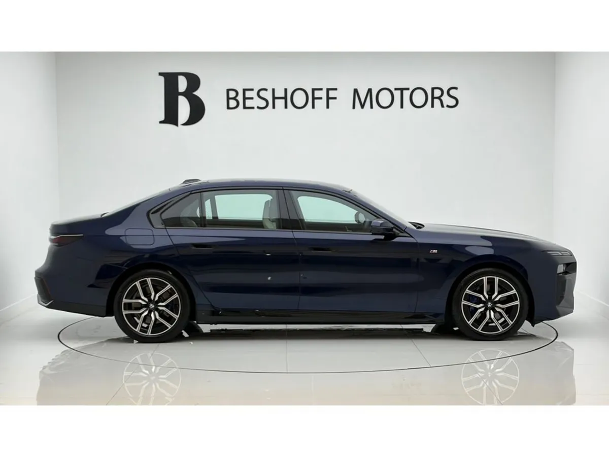 BMW 7-Series 750e M-SPORT X-DRIVE=IVORY INTERIOR// - Image 6
