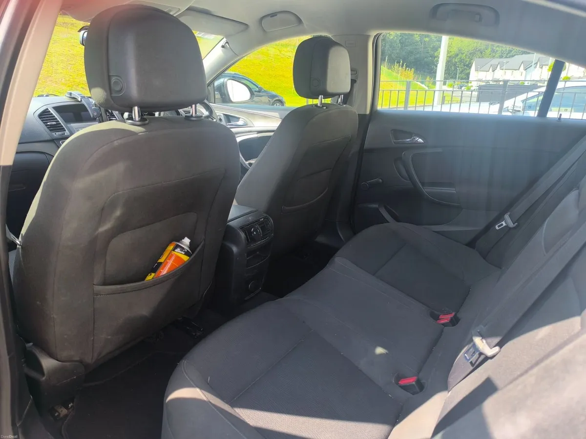 Vauxhall Insignia 2012 - Image 2