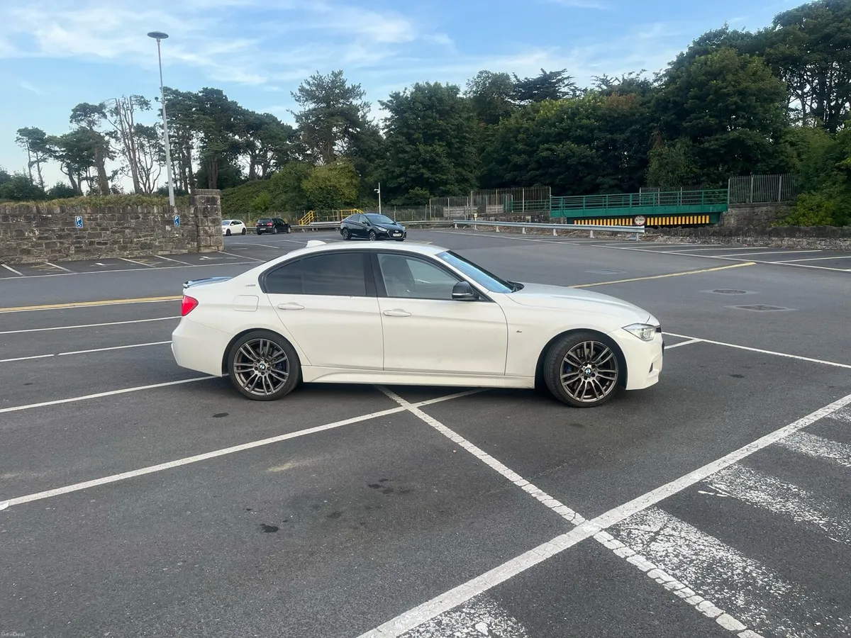 CHEAPEST 162 BMW 330e MSPORT 19" - Image 5