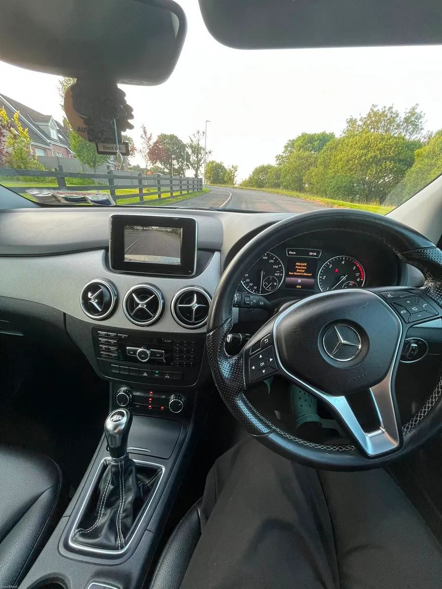 Mercedes 180 D Sport class B - Image 5