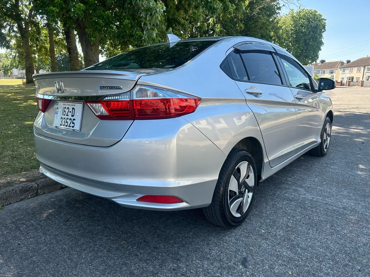 2016 Honda Grace 1.5 Hybrid Automatic // NCT & TAX - Image 3