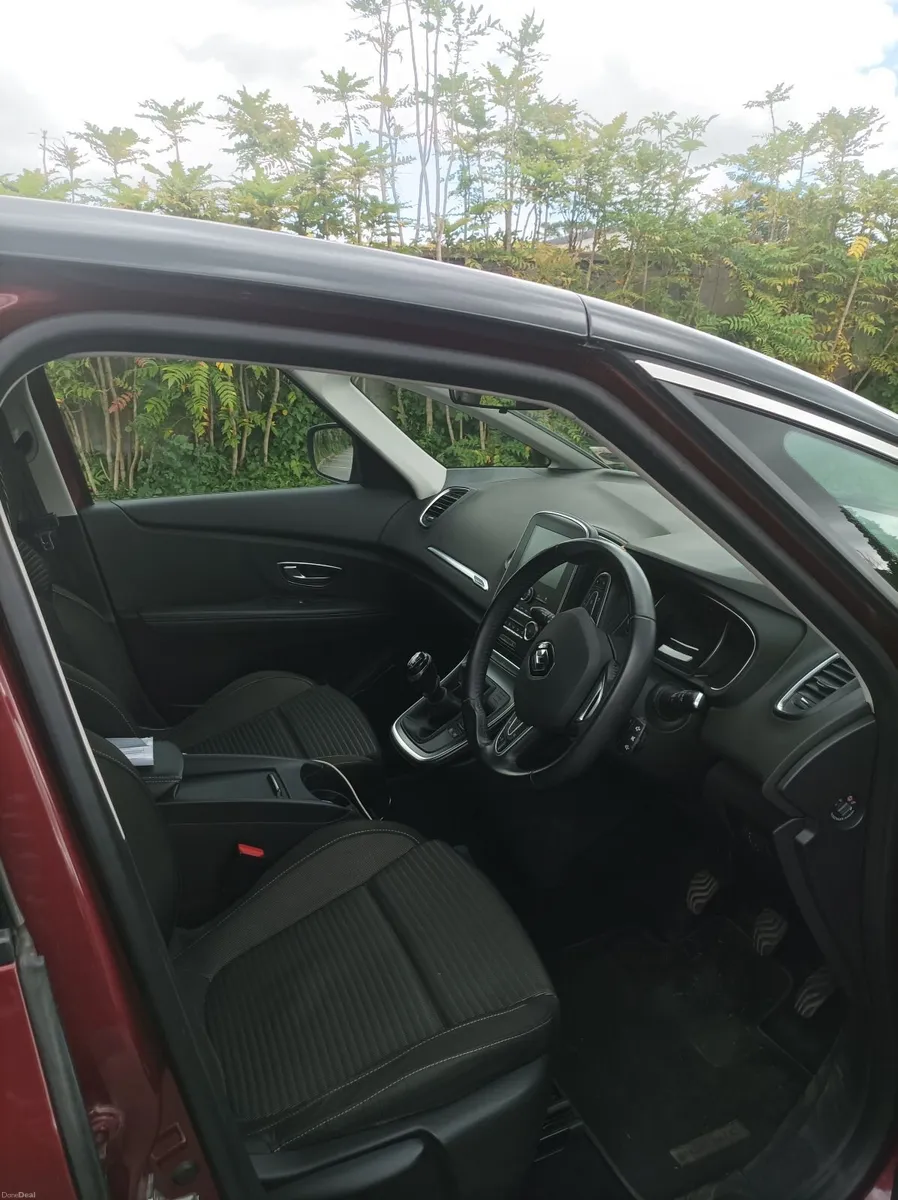 Renault Scenic ICONIC BLUE DCI 120  MY18 - Image 4