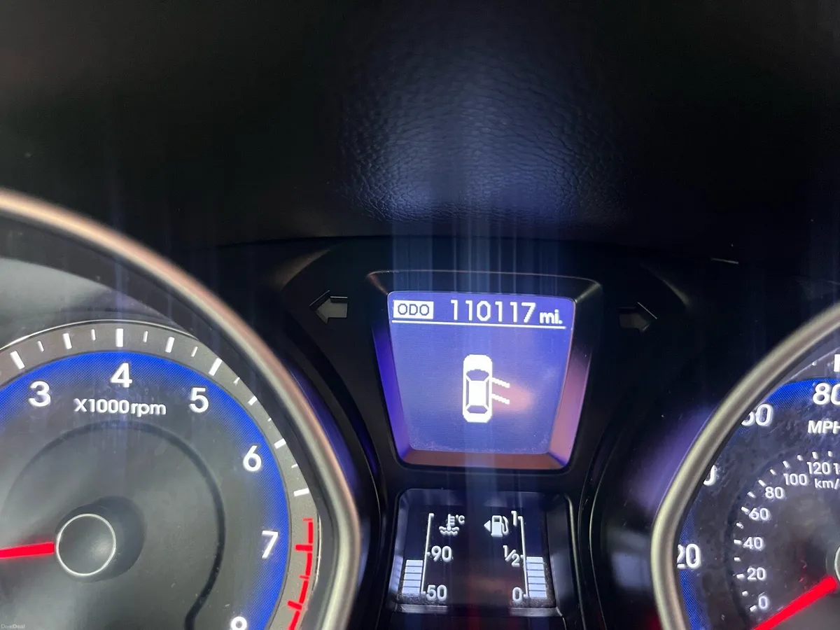 2015 Hyundai i30 1.4 petrol - Image 5