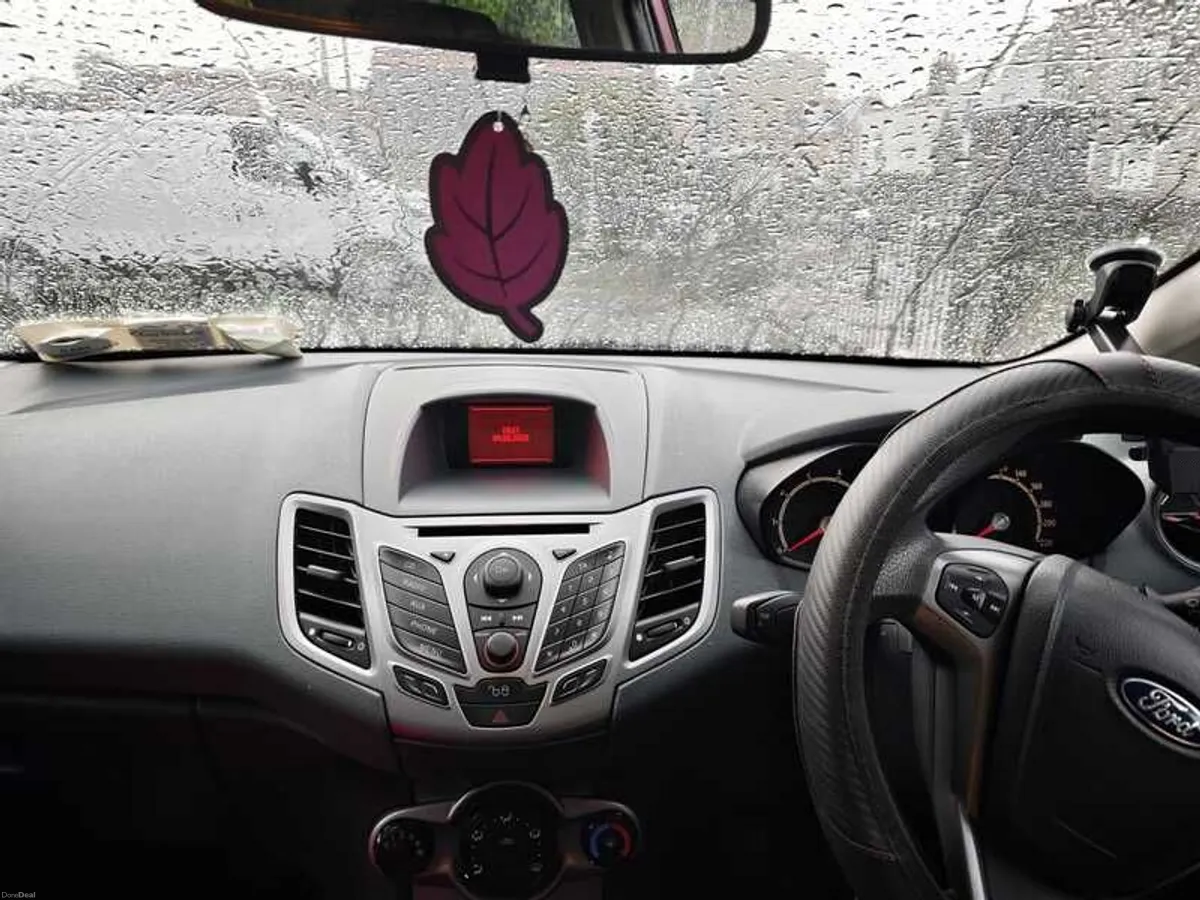 2009 Ford Fiesta - Image 3