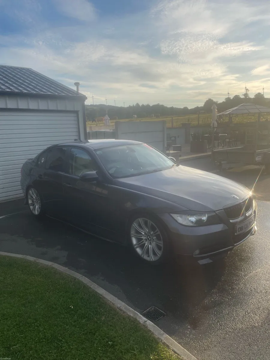 BMW E90 316I - Image 2