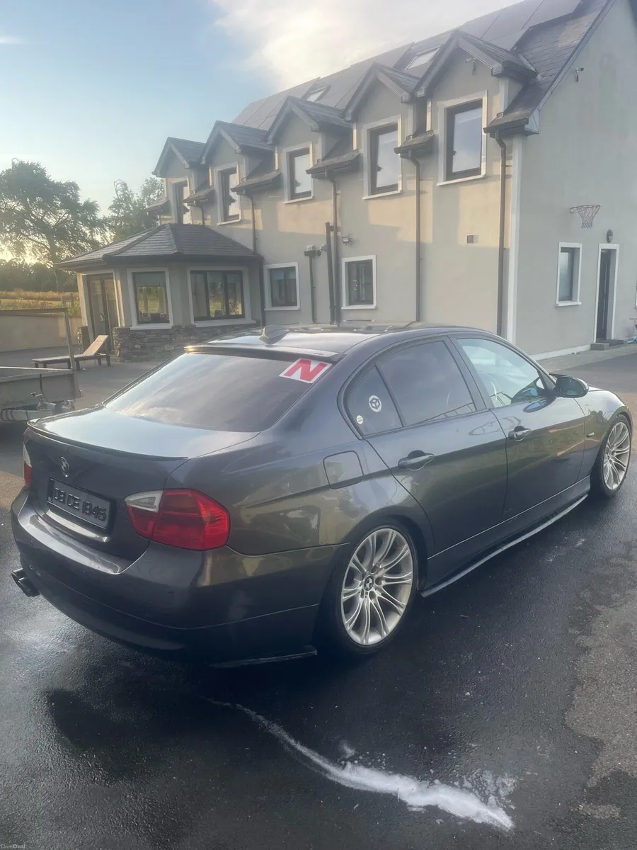 BMW E90 316I - Image 3