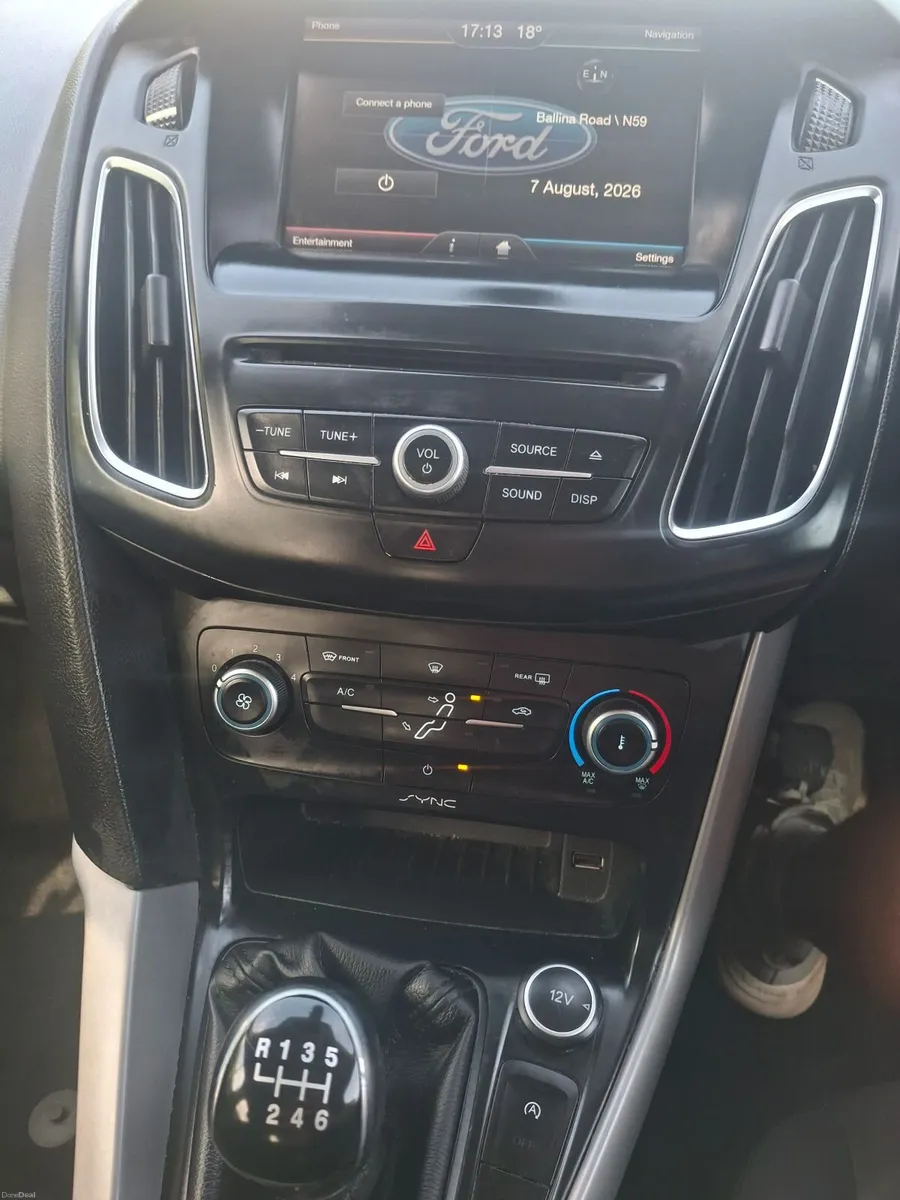 2015 Ford Focus Zetec 1.5 TDCi Diesel - Image 6