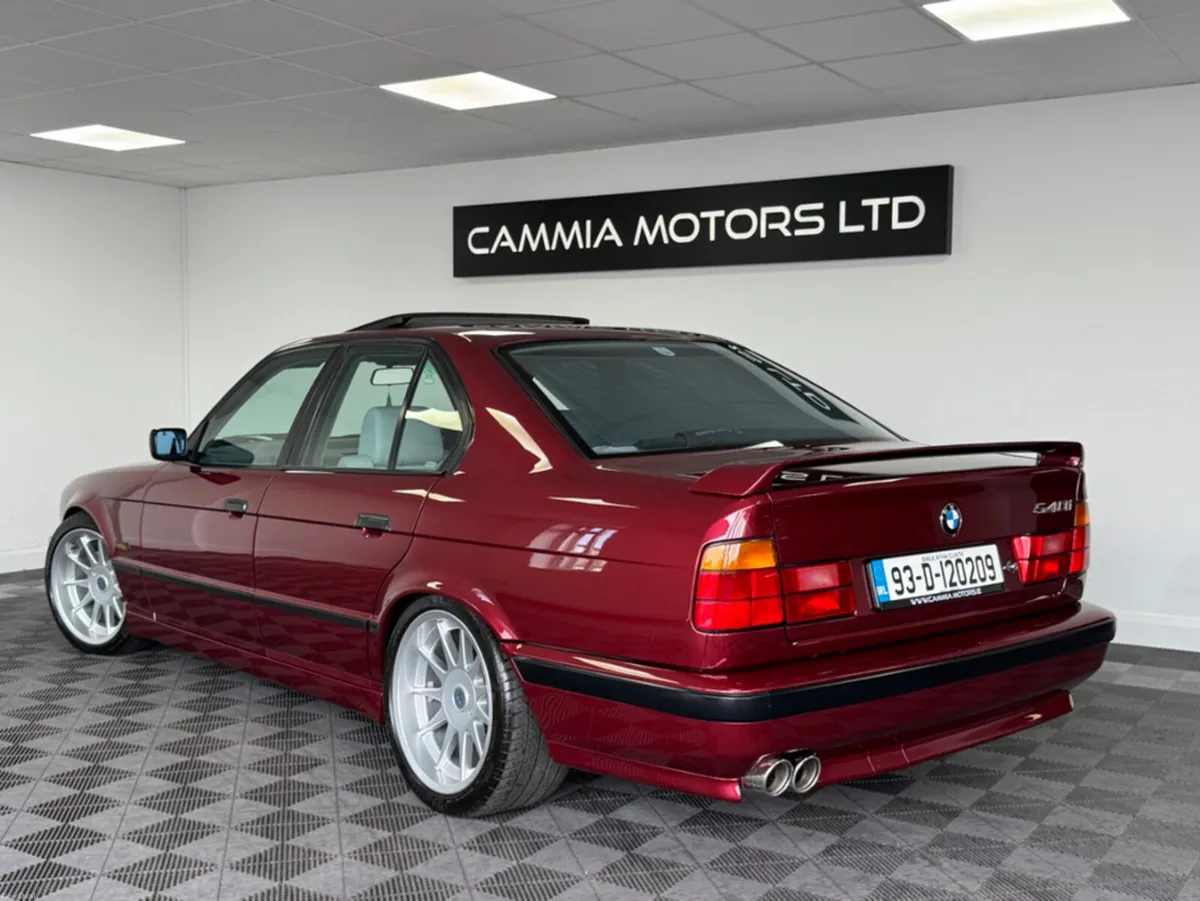 BMW 5-Series BMW 540I 6 SPEED MANUAL CALYPSO RED - Image 2
