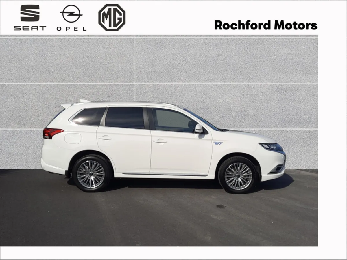 Mitsubishi Outlander OUTL PHEV INSTYLE 4DR A AUTO - Image 3