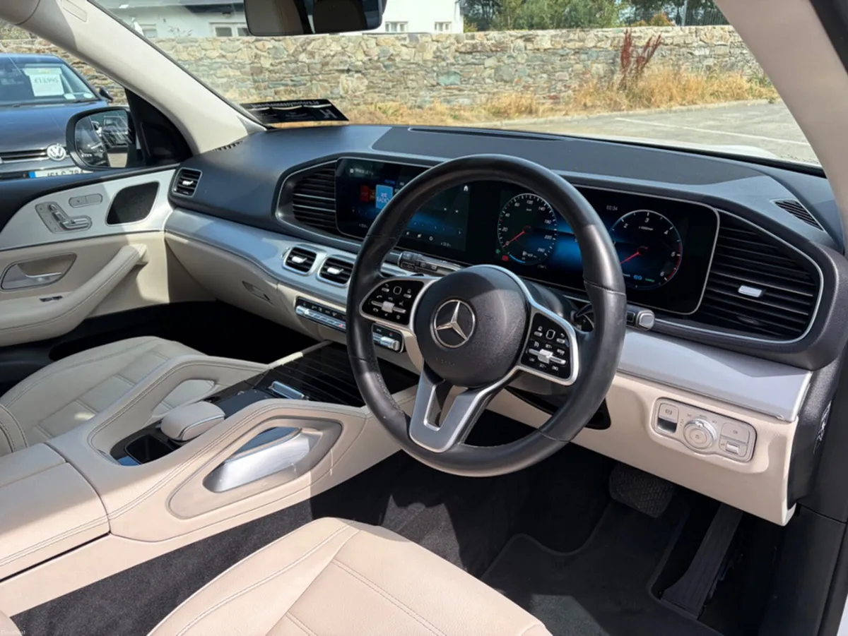 Mercedes-Benz GLE GLE300 D 4MATIC 7 SEAT AUTO - Image 6