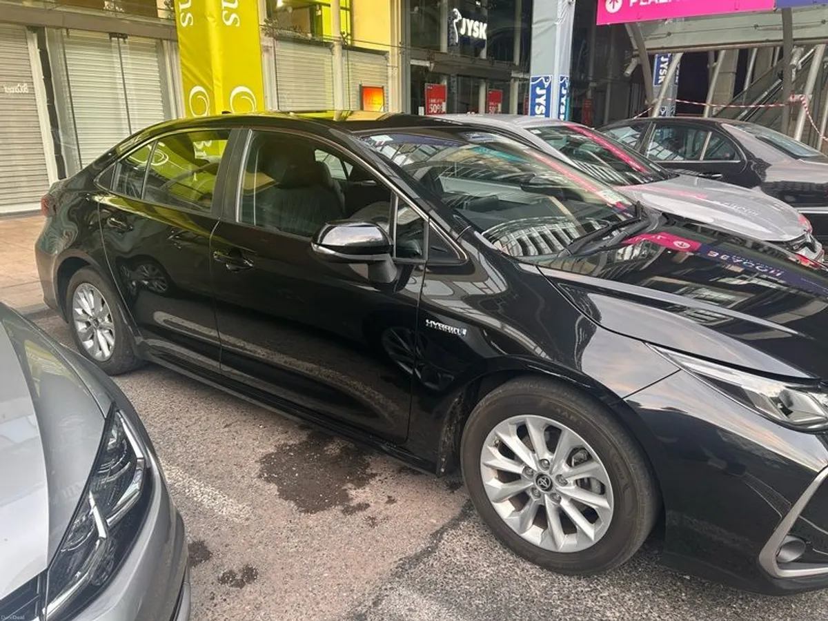 2021 Toyota Corolla Luna with Toyota Relax - Image 2
