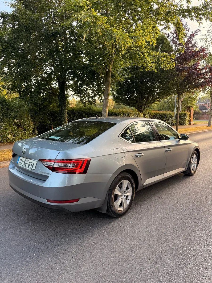 2017 Skoda Superb Automatic - Image 4