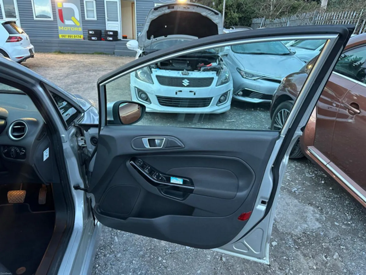 Ford Fiesta 1.0L Automatic Petrol - Low mileage (1 - Image 5