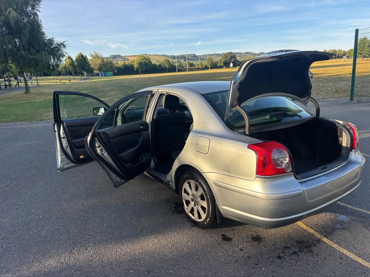 Car - Image 2