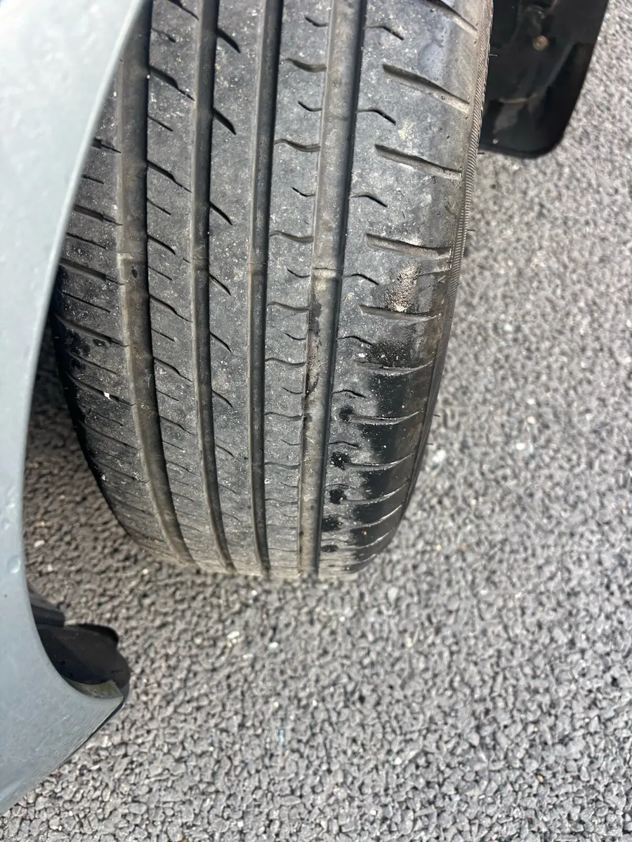 Car - Image 5