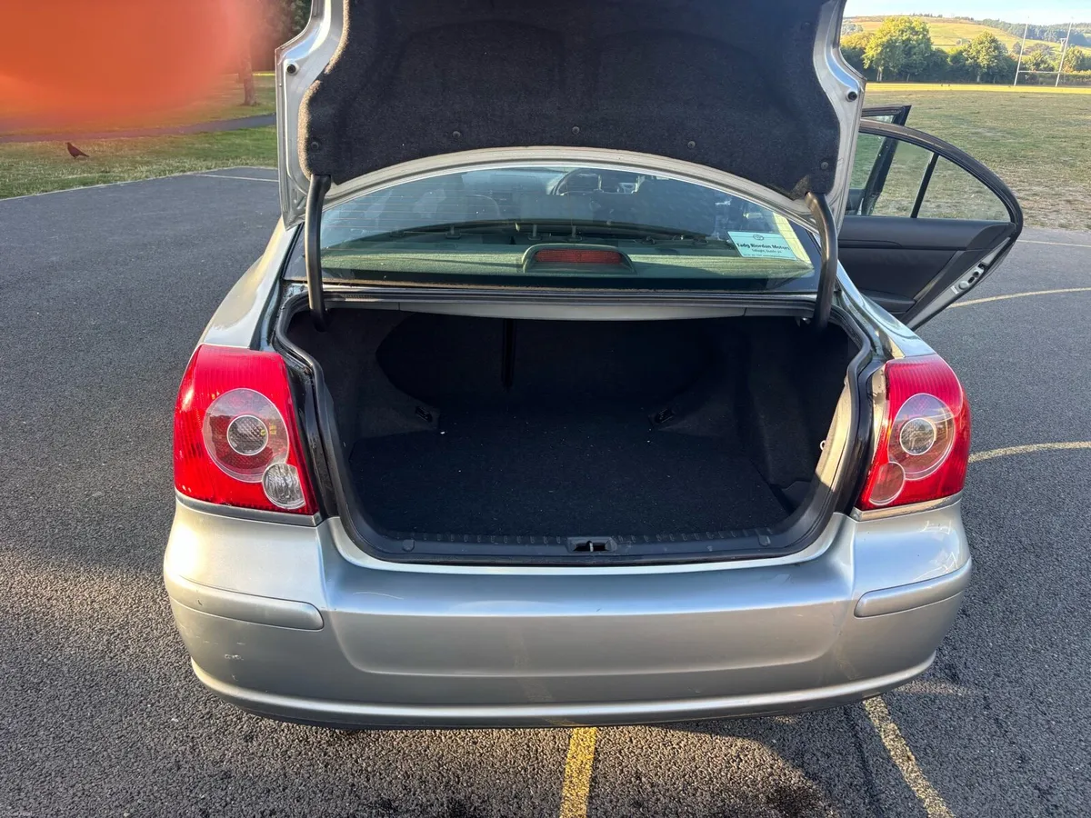 Car - Image 3