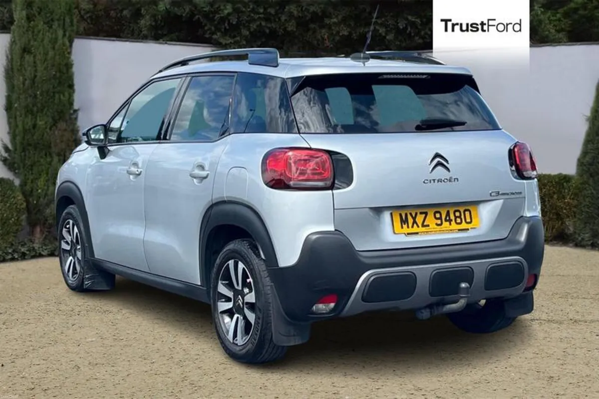 Citroen C3 Aircross 1.2 PureTech 110 Feel 5dr [6 s - Image 2