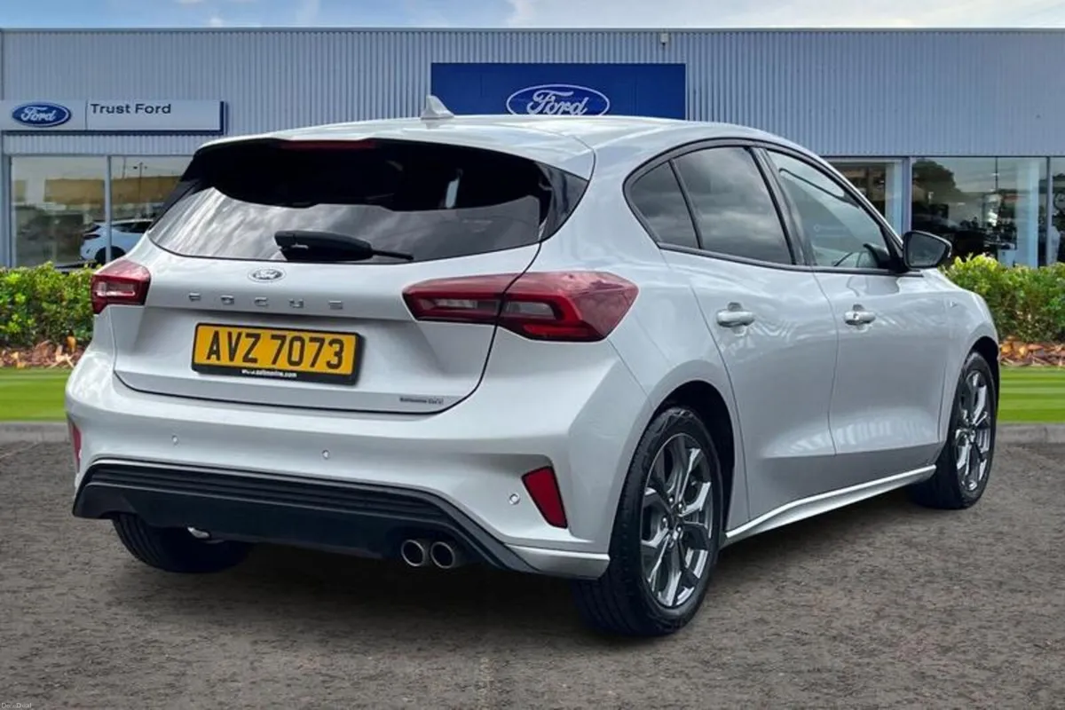 Ford Focus 1.0T EcoBoost ST-Line Hatchback 5dr - K - Image 4