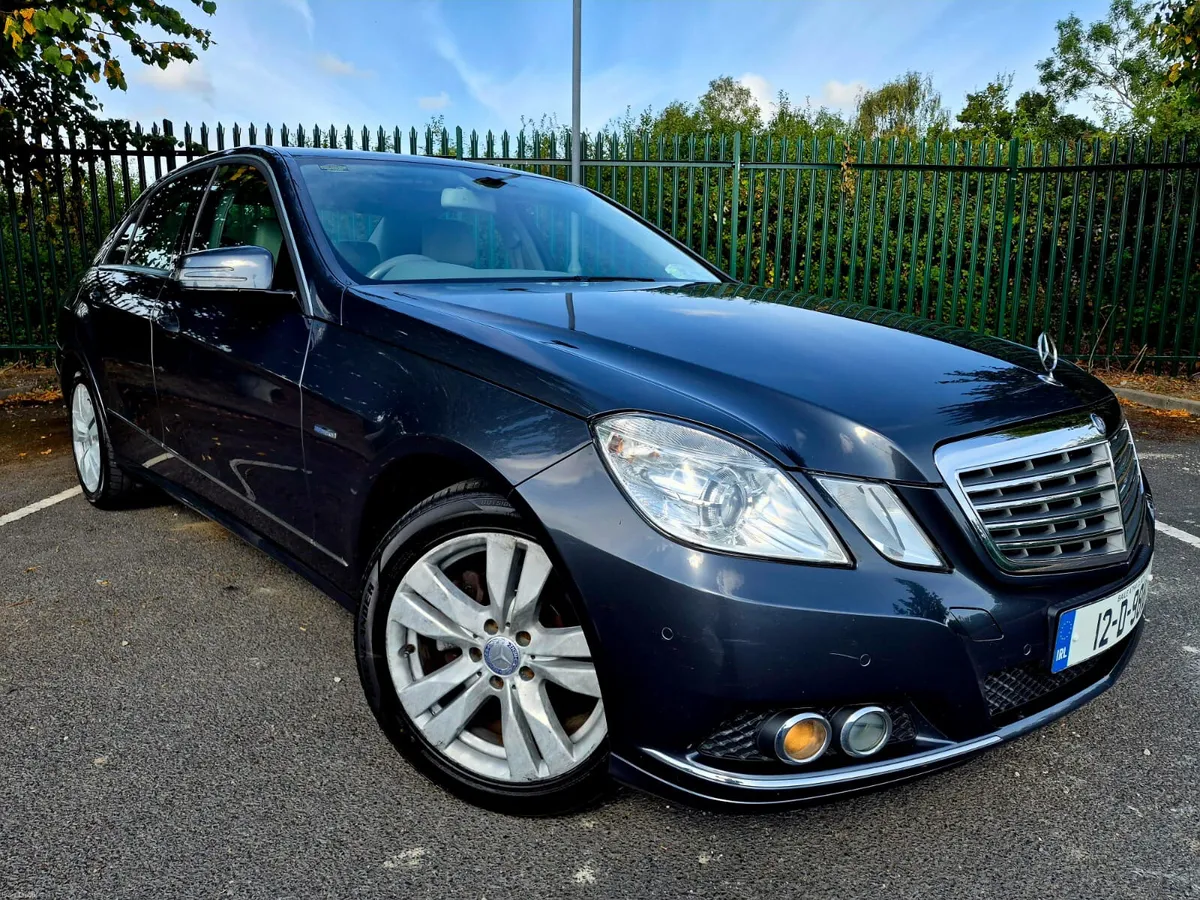 2012 MERCEDES BENZ E200 CDI AUTOMATIC - Image 1