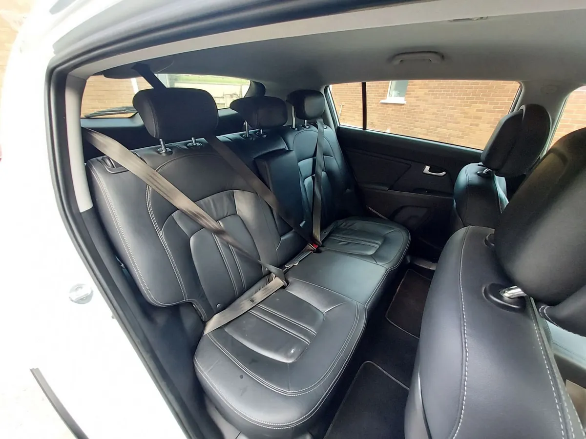 Kia Sportage 2015 - Image 2