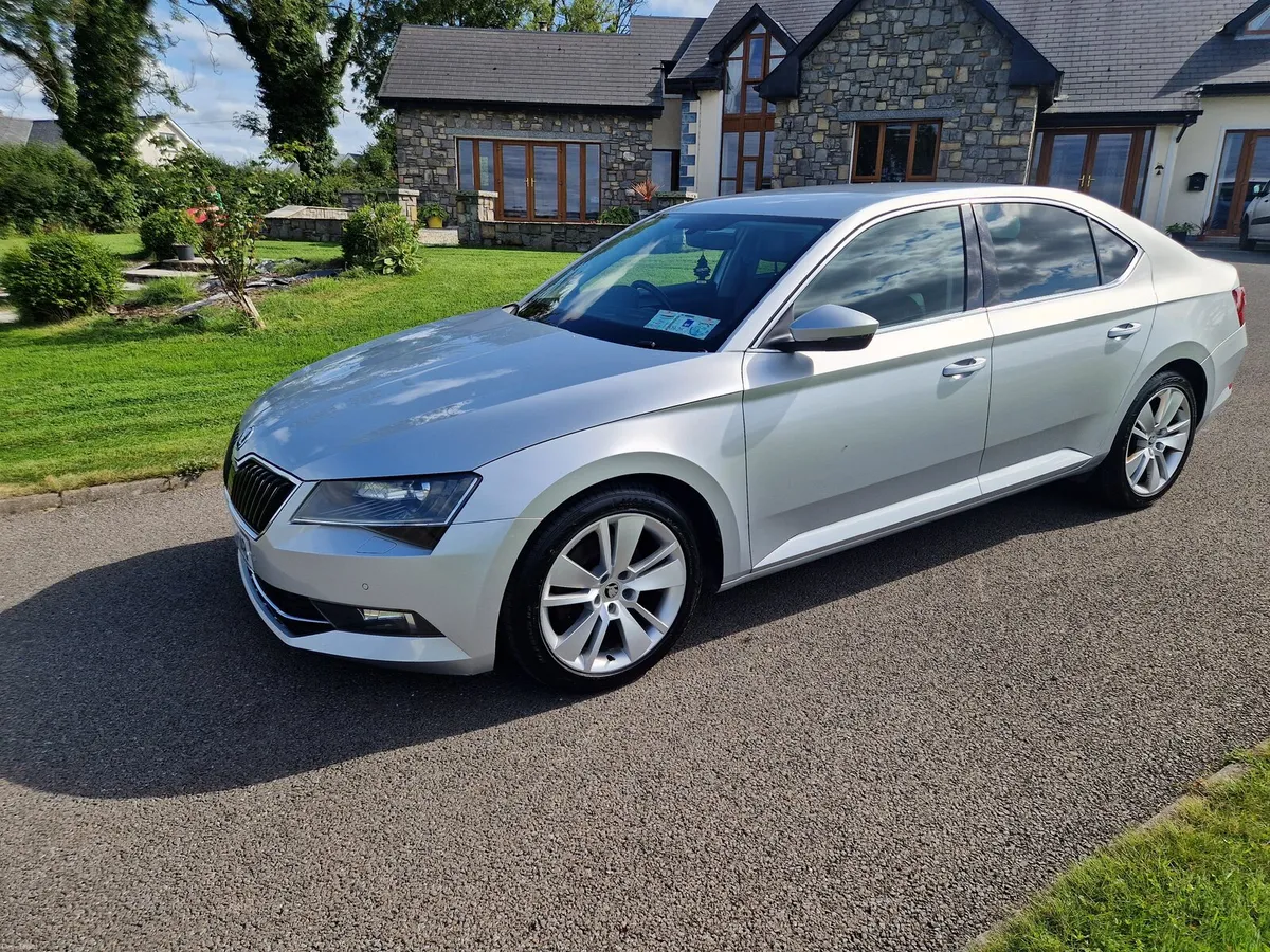 2019 Skoda Superb 2.0 TDI SEL Executive DSG | Leat - Image 1