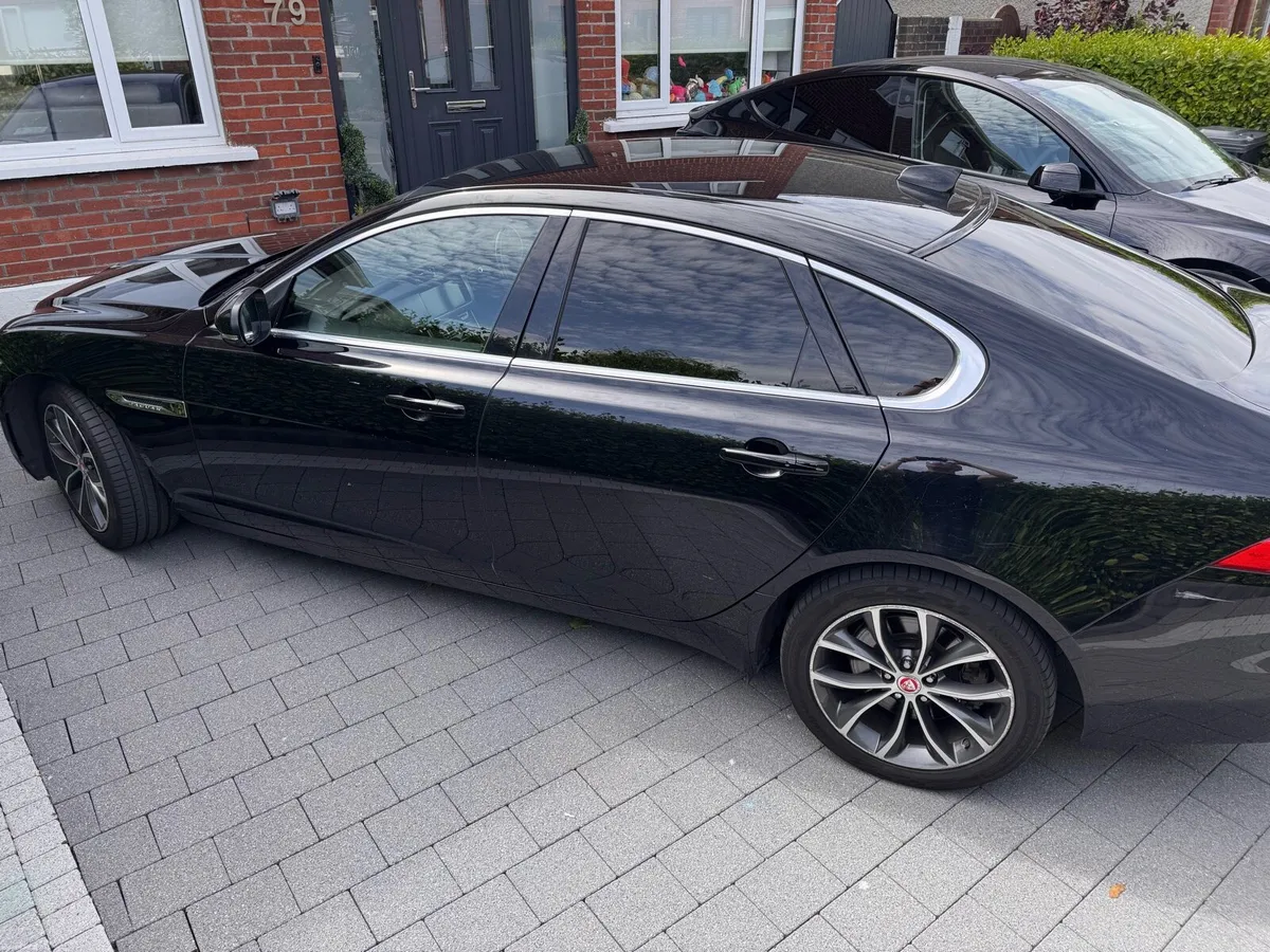 Jaguar XF Portfolio High Spec- Low Mileage - Image 2