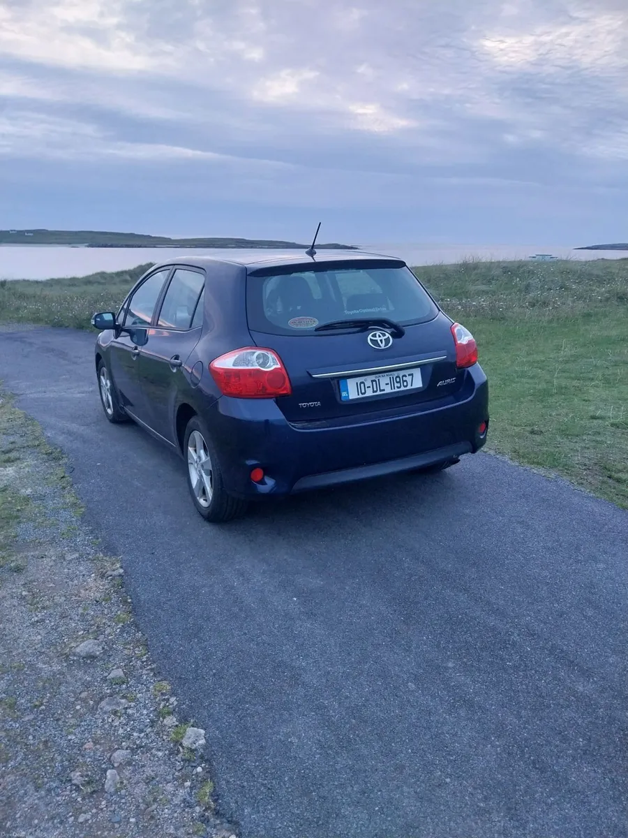 Toyota Auris 2010 - Image 5